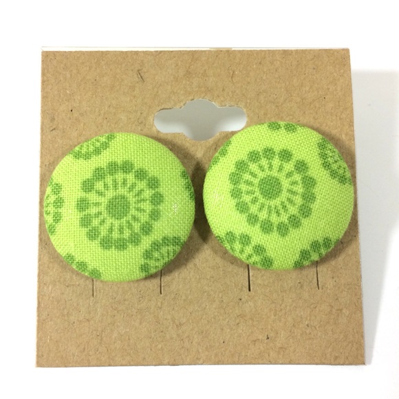 LIKE to bookmark my closet! - Picture 6 of 7